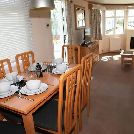 Shelly's Port Carlisle